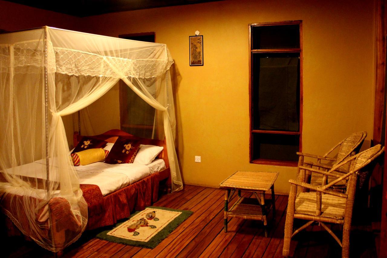 Irungu Forest Safari Lodge Katunguru Exteriér fotografie