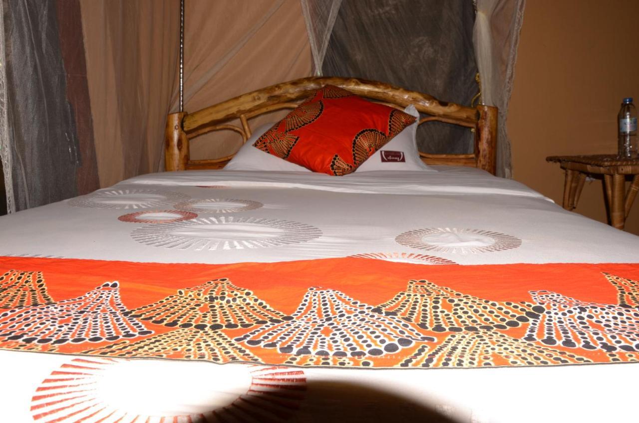Irungu Forest Safari Lodge Katunguru Exteriér fotografie