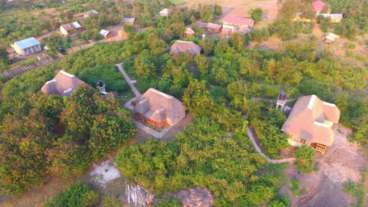 Irungu Forest Safari Lodge Katunguru Exteriér fotografie